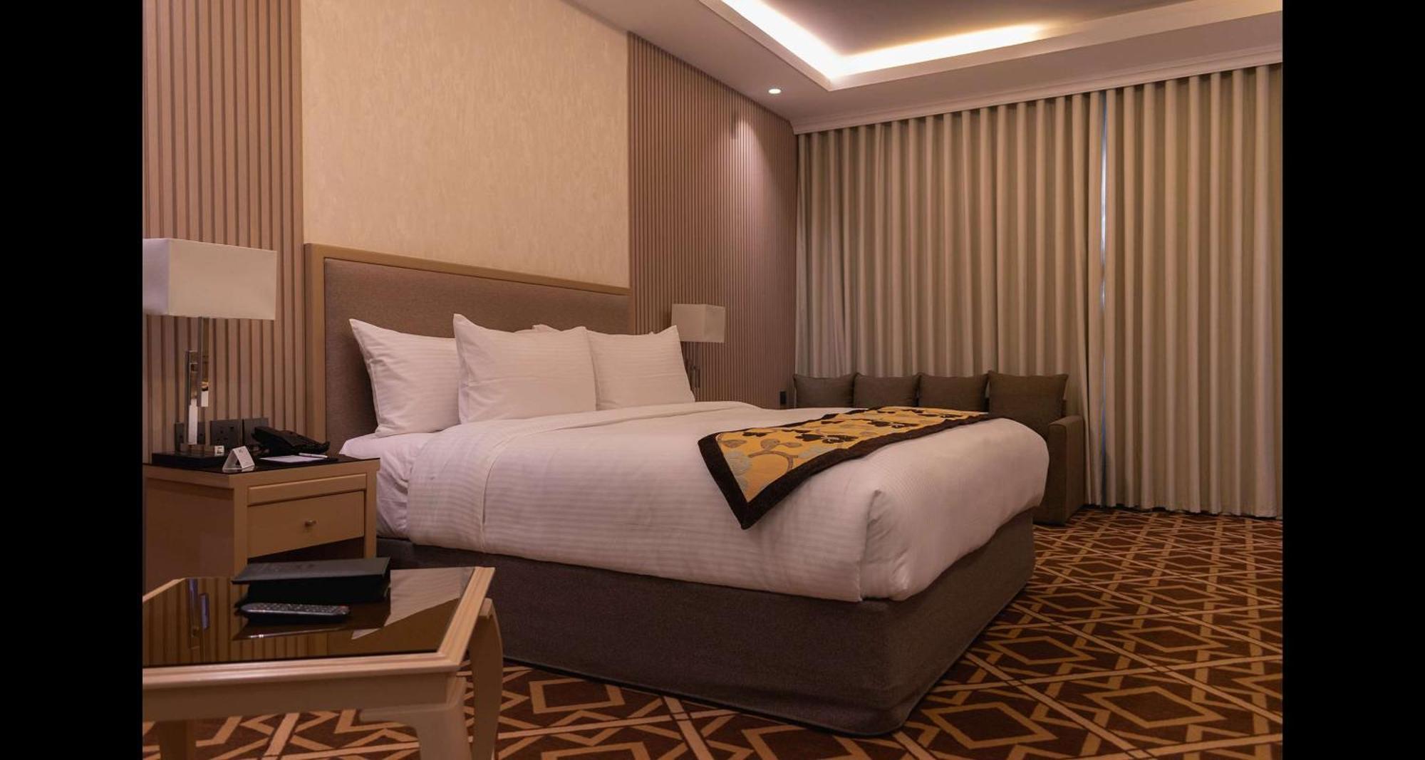 Best Western Plus Jeddah Hotel Madinah Road Buitenkant foto