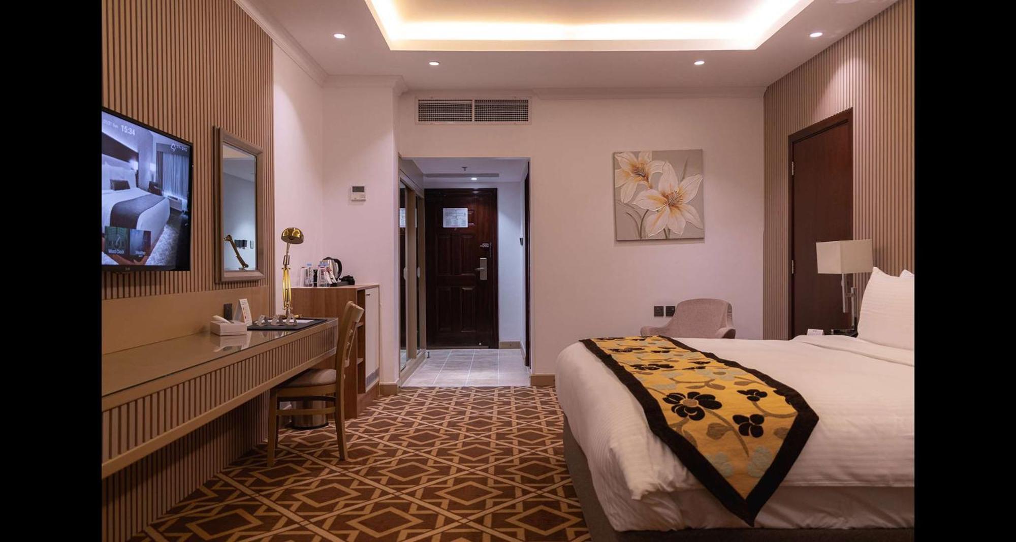 Best Western Plus Jeddah Hotel Madinah Road Buitenkant foto