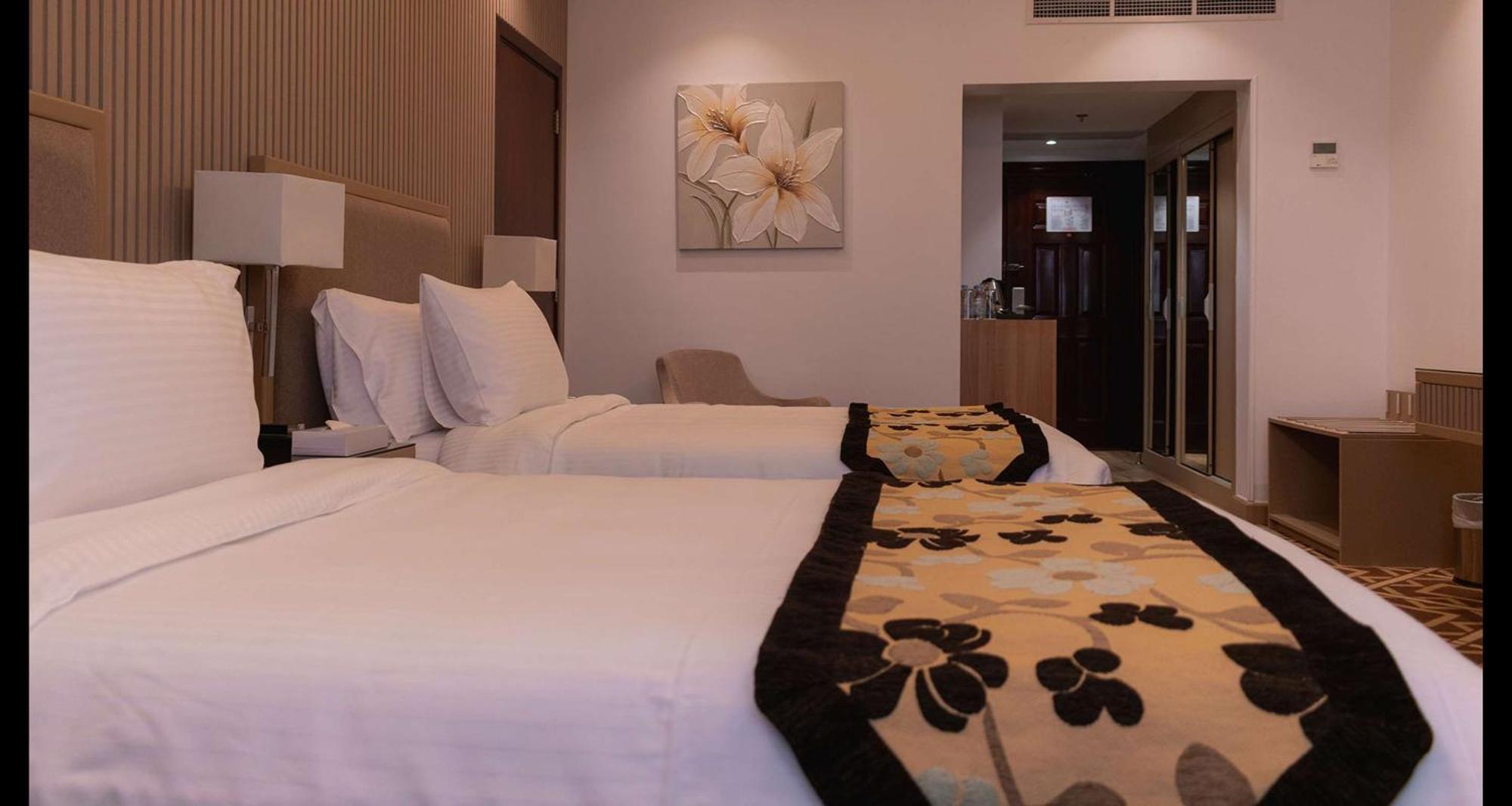 Best Western Plus Jeddah Hotel Madinah Road Buitenkant foto